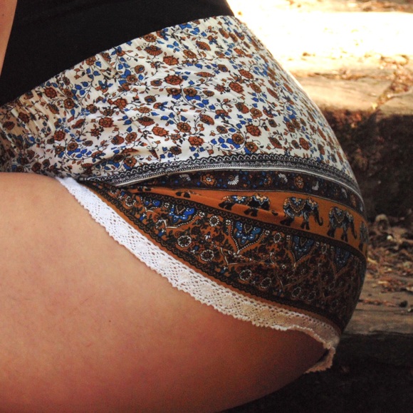 SOLD ON DEPOP - Picture 6 of 8